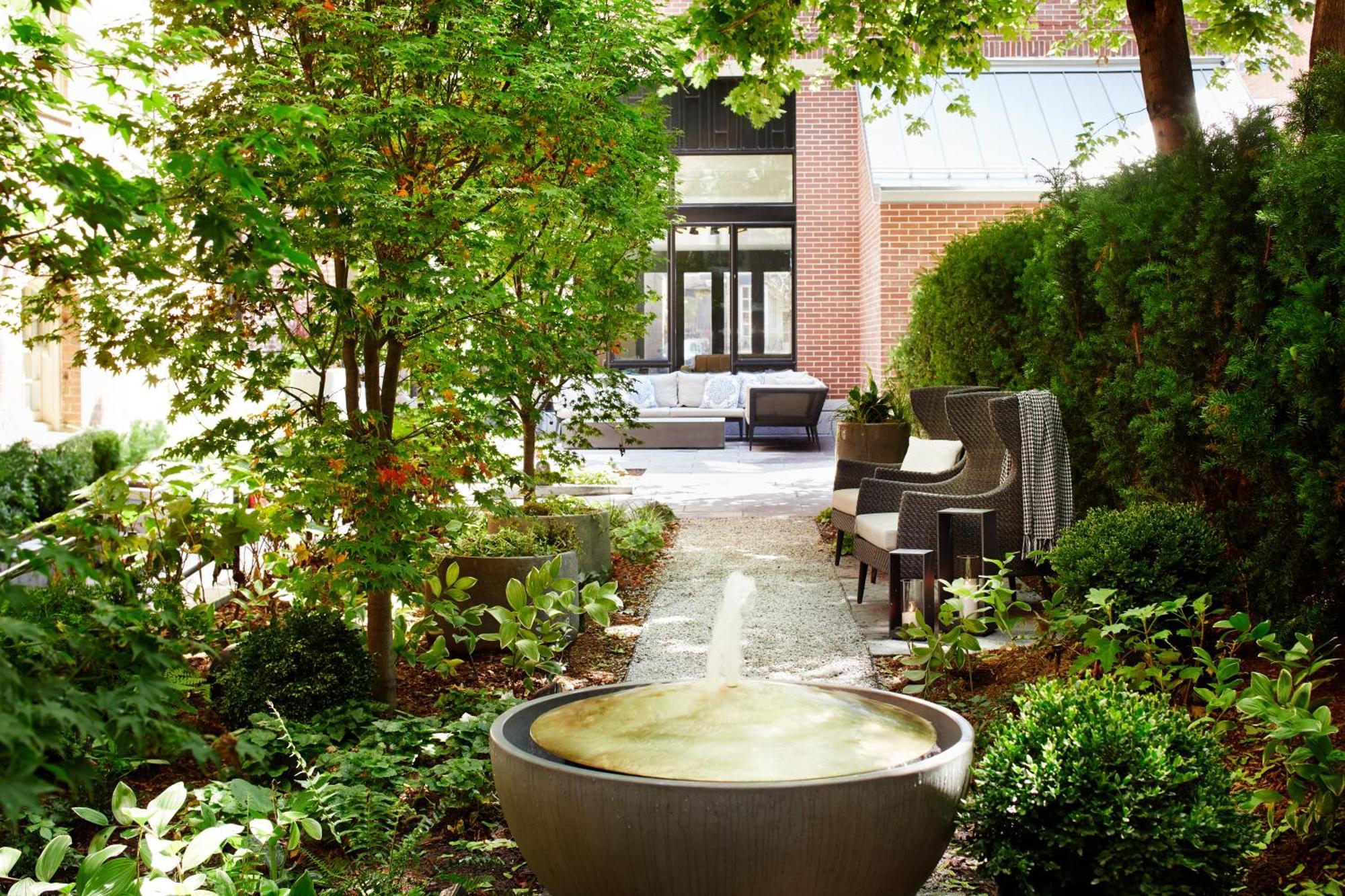 The Whitney Hotel Boston Exteriör bild The Spa at The Ivy Hotel